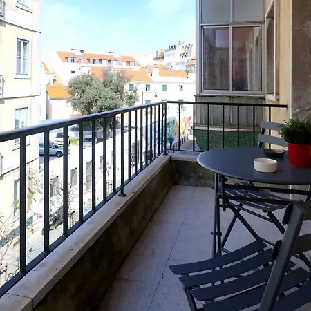 Mouraria House Central And Quiet With A Balcony-3